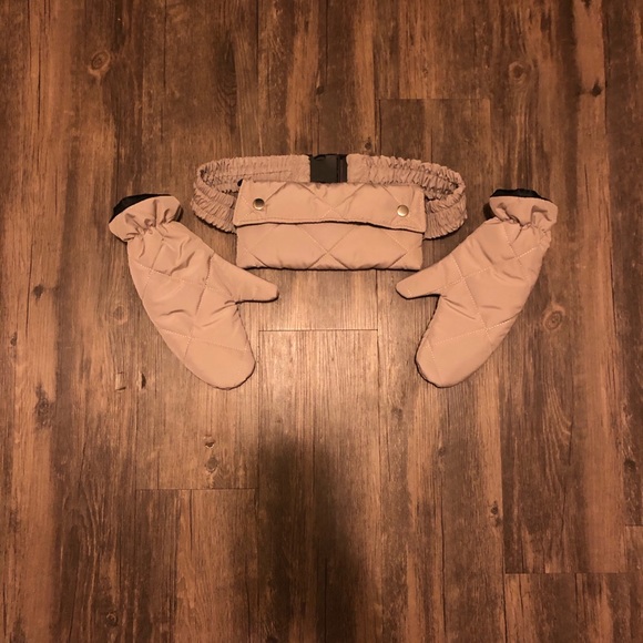 BRAND NEW snow suit w/ matching gloves and Fanny - Picture 4 of 5